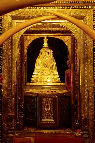 The temple of tooth - sri lanka