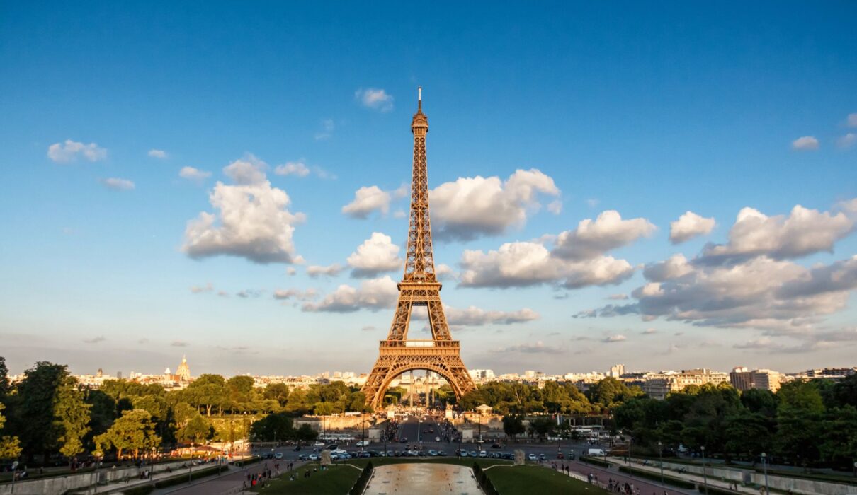 The Eiffel Tower - ceylonheaven