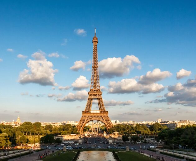 The Eiffel Tower - ceylonheaven