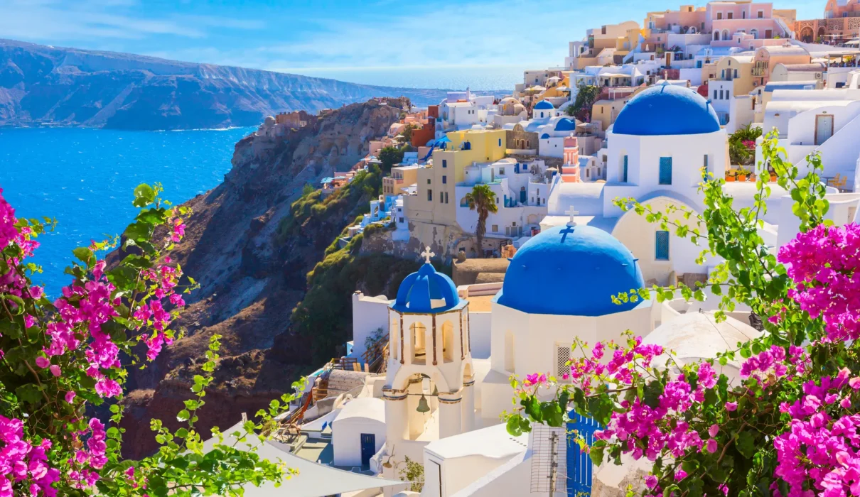 Santorini, Greece - ceylonheaven.com