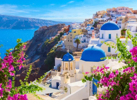 Santorini, Greece - ceylonheaven.com